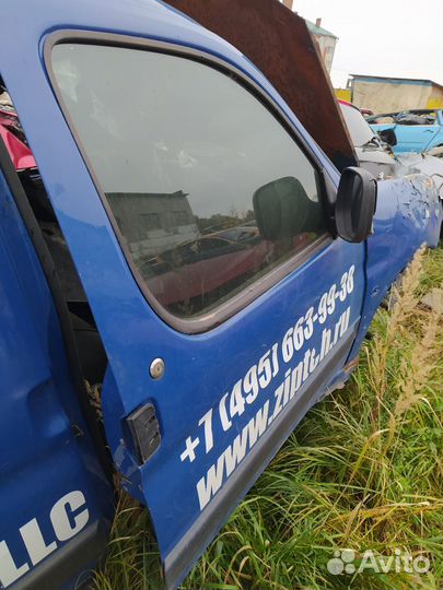 Правая передняя дверь пежо М59