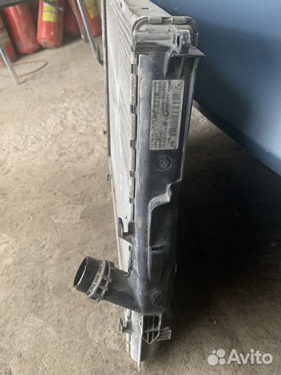 Радиатор на BMW е90