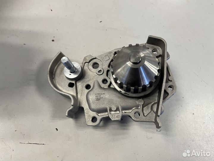 Водяной насос помпа renault logan