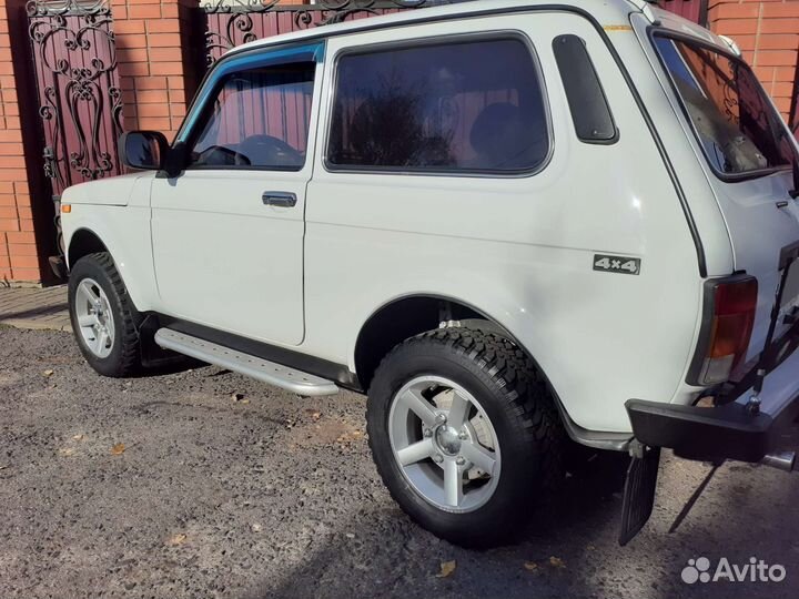 LADA 4x4 (Нива) 1.7 МТ, 2010, 97 000 км