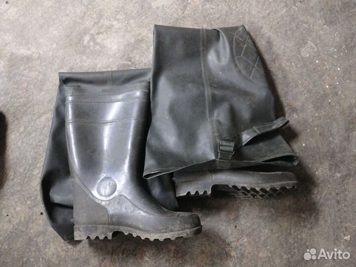 Сапоги резиновые болотные