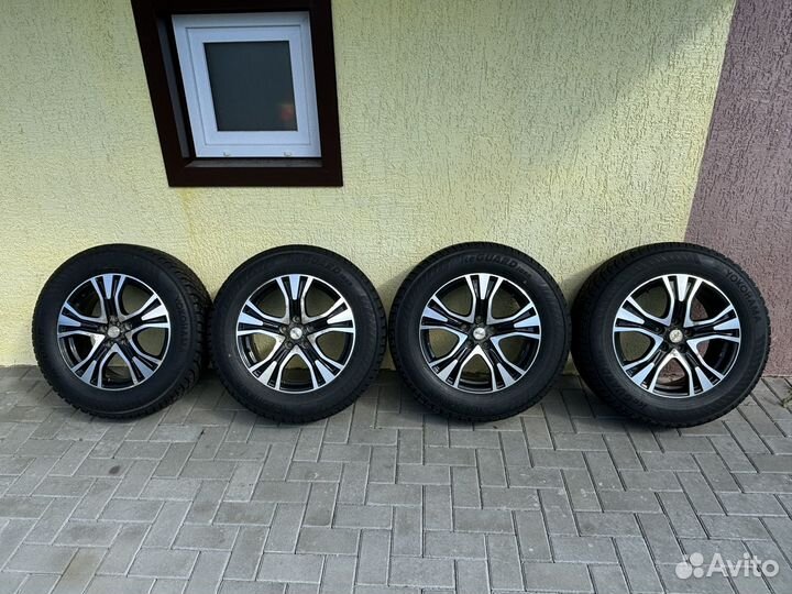 Комплект зимних колес r17