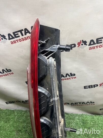 Фонарь задний правый Ford С-Max седан 2.0 aoda