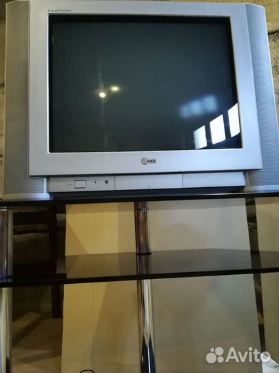 Телевизор LG Flatron 21
