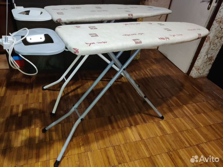 Гладильная доска с розеткой