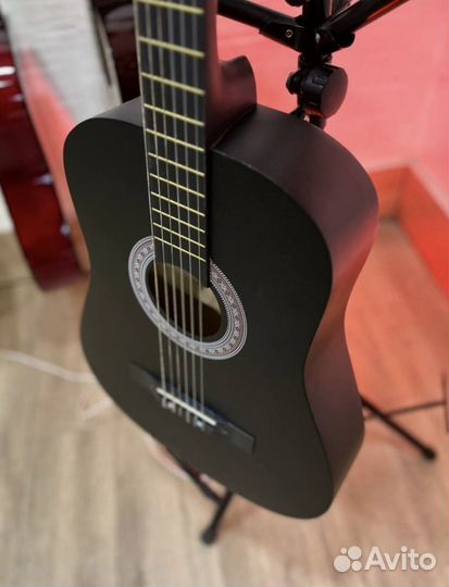 Классическая гитара Belucci