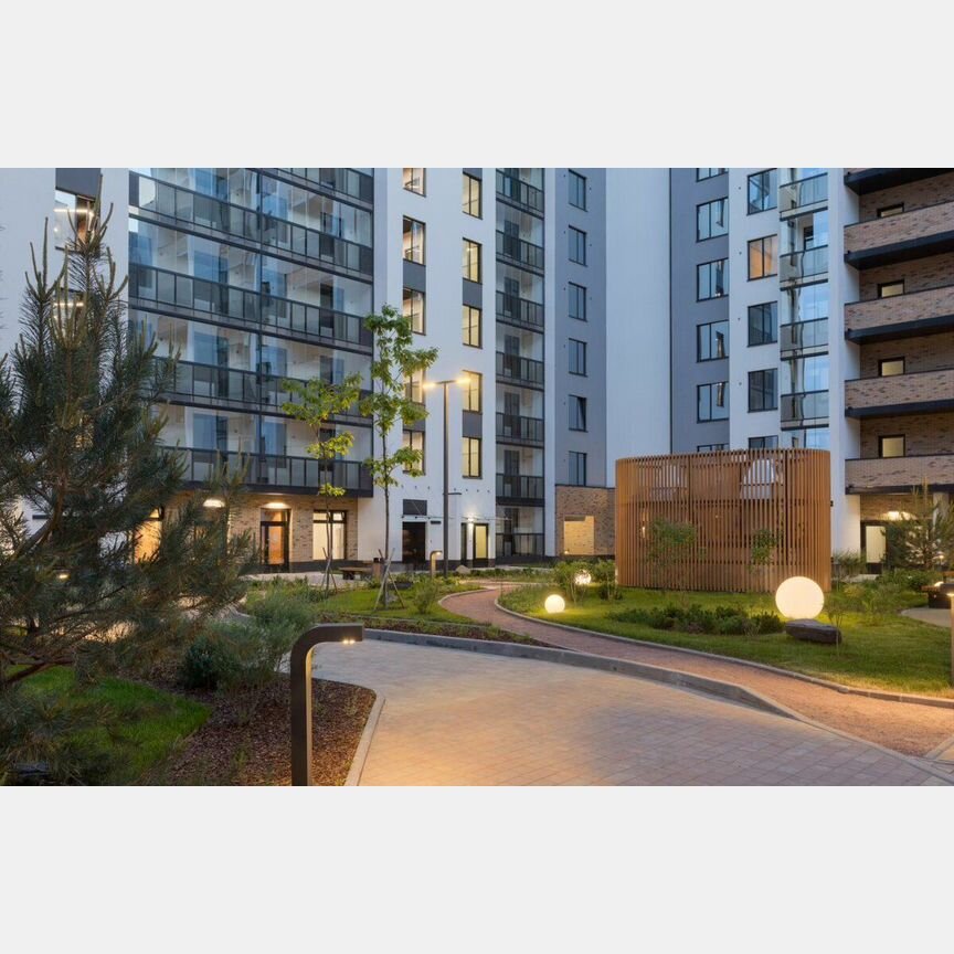 2-к. квартира, 67,4 м², 2/10 эт.