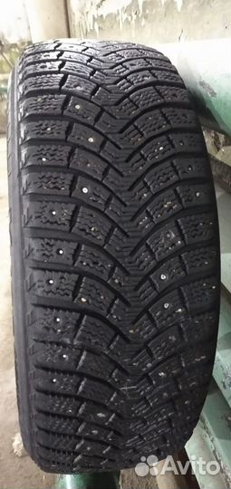 Michelin 4x4 Alpin 21.5/65 R16