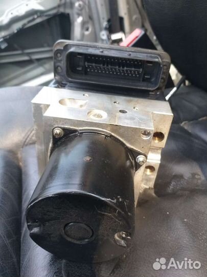 Блок абс bmw x5 e70