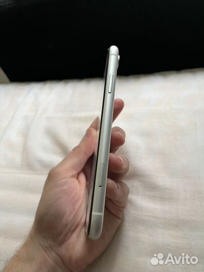 iPhone Xr, 128 ГБ