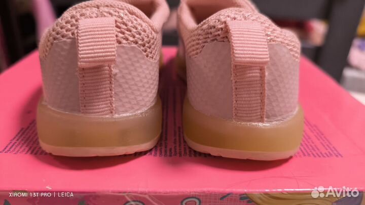 Обуви для девочки новая