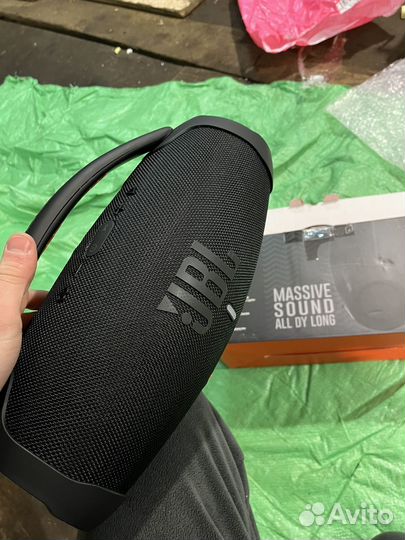 Колонка jbl boombox 3