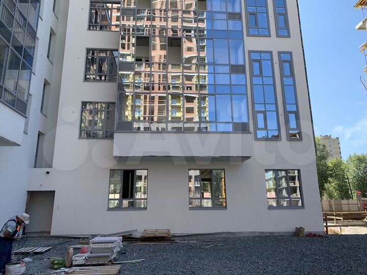 3-к. квартира, 92,5 м², 2/5 эт.
