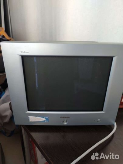 Монитор кинескопный для компьютера