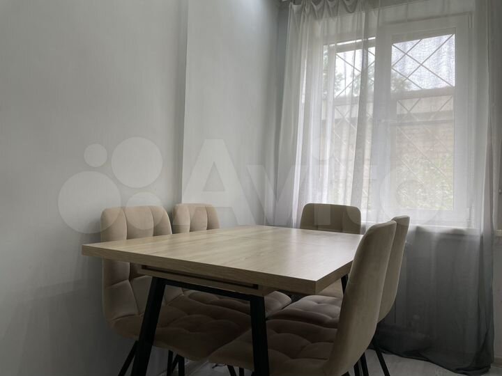 2-к. квартира, 57,6 м², 1/2 эт.