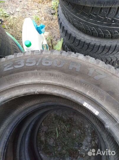Continental ContiCrossContact Viking 235/60 R17