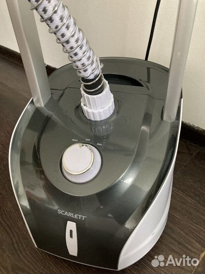 Отпариватель для одежды вертикальный