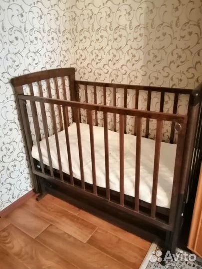 Кроватка детская