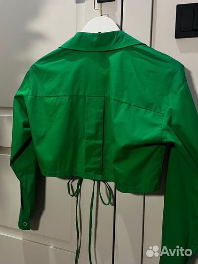 Укороченная рубашка женская