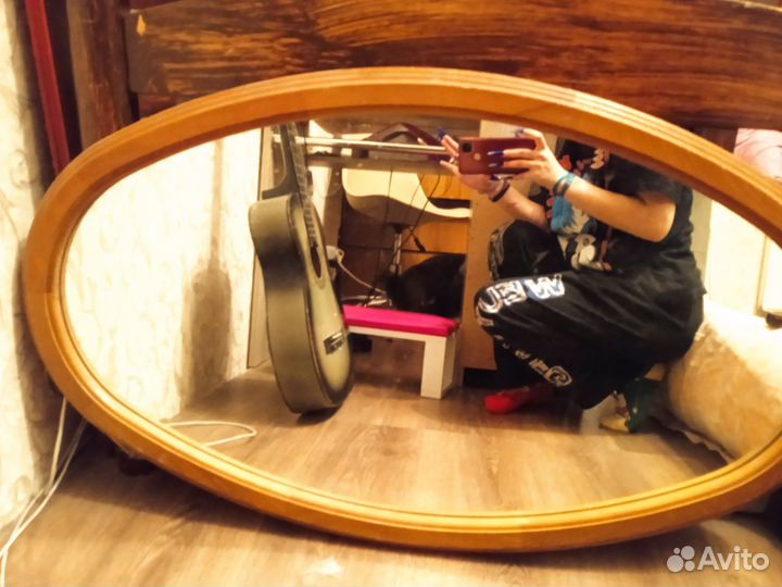 Зеркало настенное в раме бу