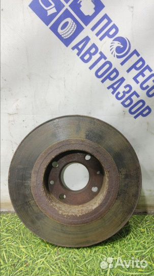 Тормозной диск передний левый Nissan Almera G15