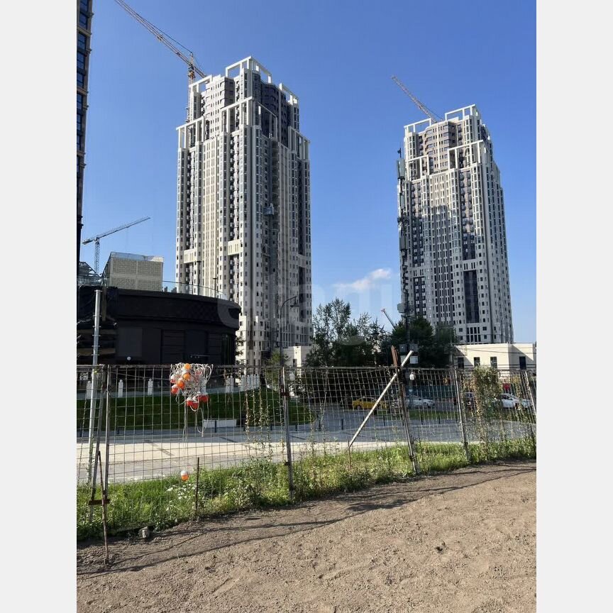 3-к. квартира, 120,3 м², 8/32 эт.