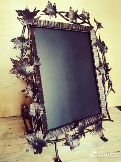 Рамках для фото и зеркала