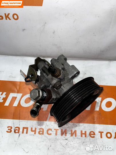 Насос гидроусилителя руля Toyota Avensis 2 (T250)