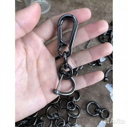 Брелок для автомобильных ключей карабин