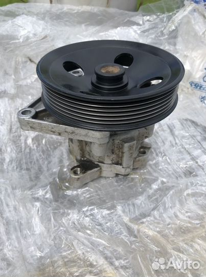 Насос гур Мерседес 164