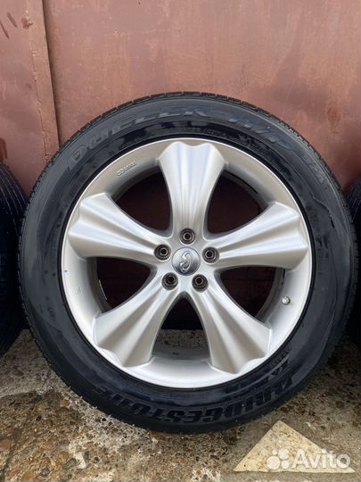 Колеса оригинальные на Infiniti
