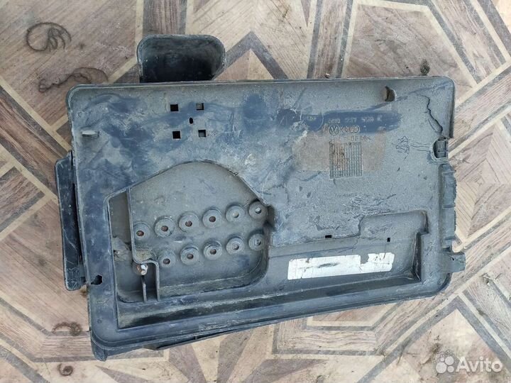 Корпус блока предохранителей Шкода фабиа