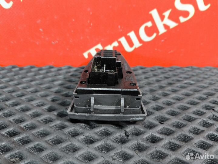 Кнопка стеклоподъемника Volvo FH, Volvo FM