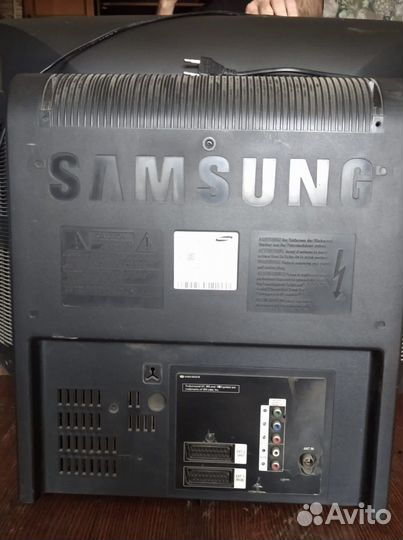 Телевизор samsung