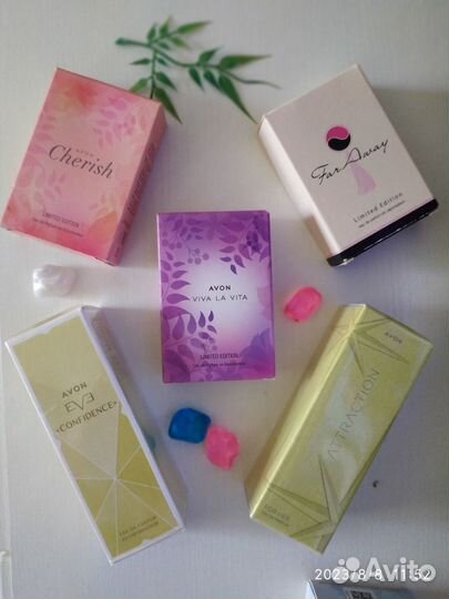 Парфюмерная вода женская Avon Far Away и др