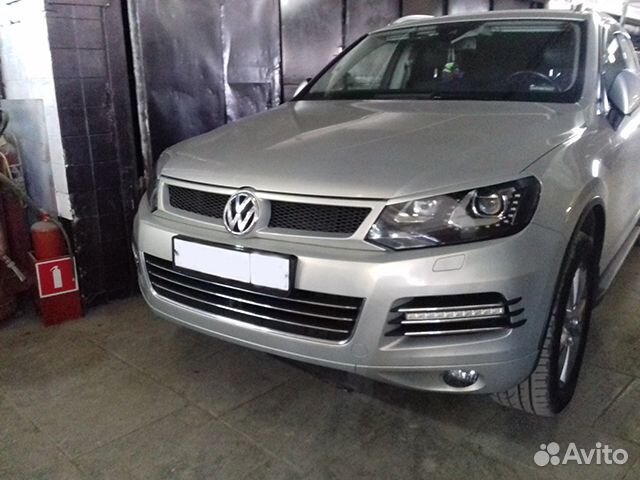 Решетка радиатора Volkswagen Touareg NF