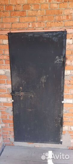 Дверь металлическая с секретным замком