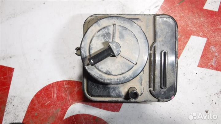 Абсорбер (фильтр угольный) Toyota Corolla (E120)