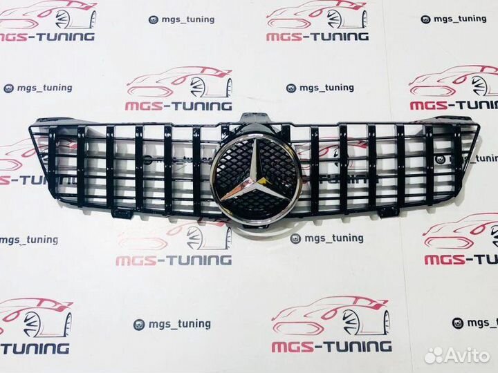 Решетка радиатора CLS W219 GT Black 08-10