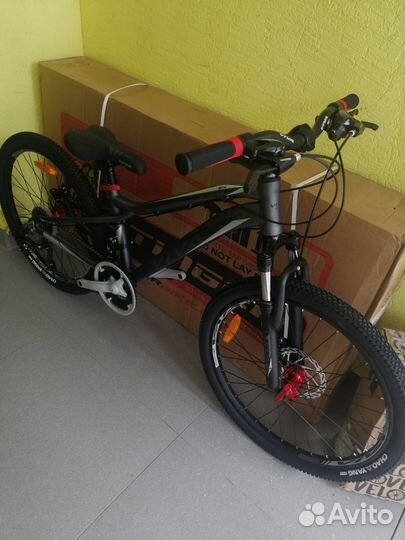 Подростковый велосипед Viva Storm 24 Disc (2023)