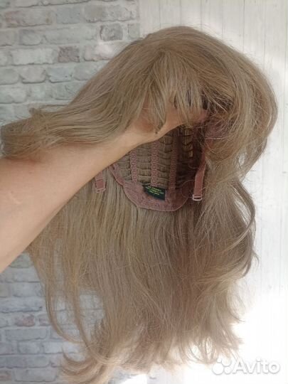 Парик Русый Каскад с челкой