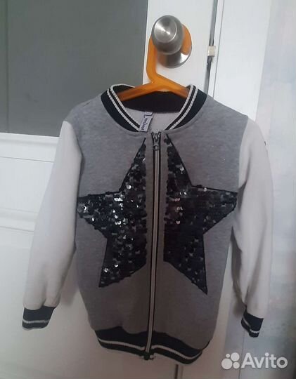 Большим пакетом одежда для девочки 104-110-116