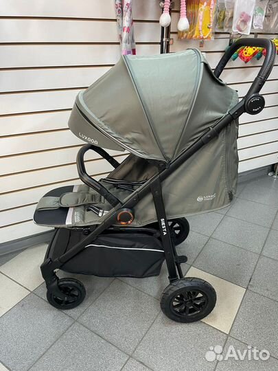 Коляска lux мом