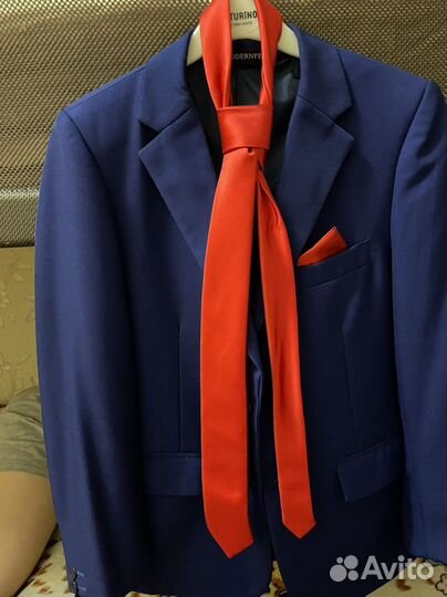 Пиджак мальчиковый152-156 размера