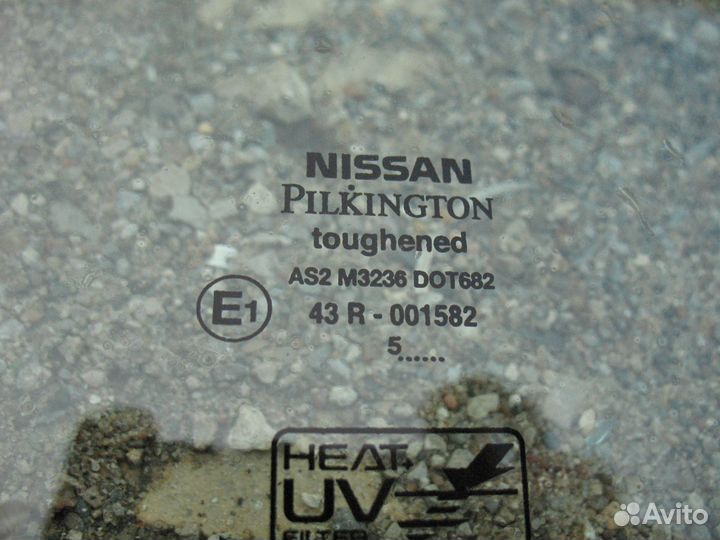 Стекло двери седан Nissan Almera N16
