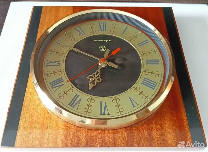 Часы настенные Янтарь на батарейке СССР ретро