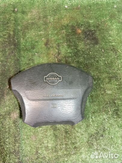 Airbag на руль(накладка) Nissan Primera
