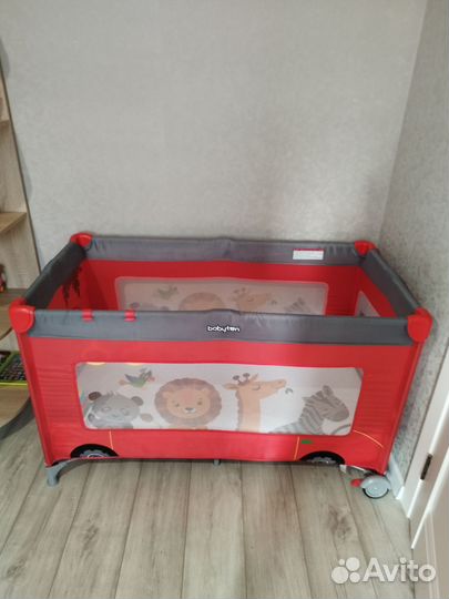 Манеж -кровать + матрас