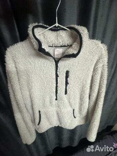 Женский свитер