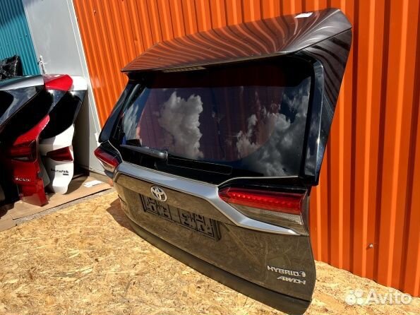 Toyota RAV 4 2020 2023 крышка багажника в сборе